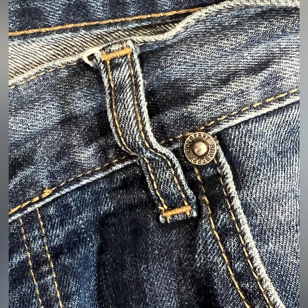 Burberry London Medium Wash 34W 32L Premium Denim Jeans Back Pock Logo Buttons - Picture 6 of 13